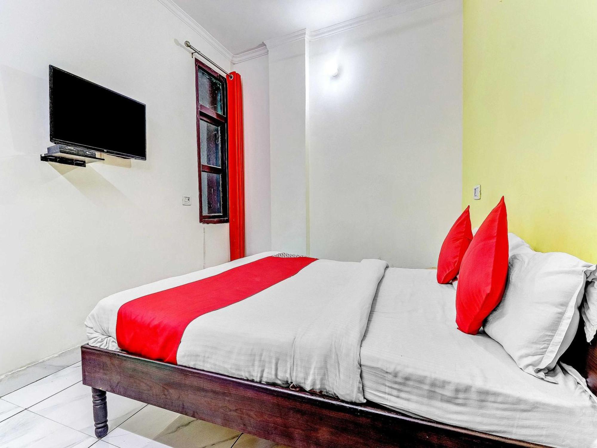 Hotel O Cozy Stay Дели Экстерьер фото