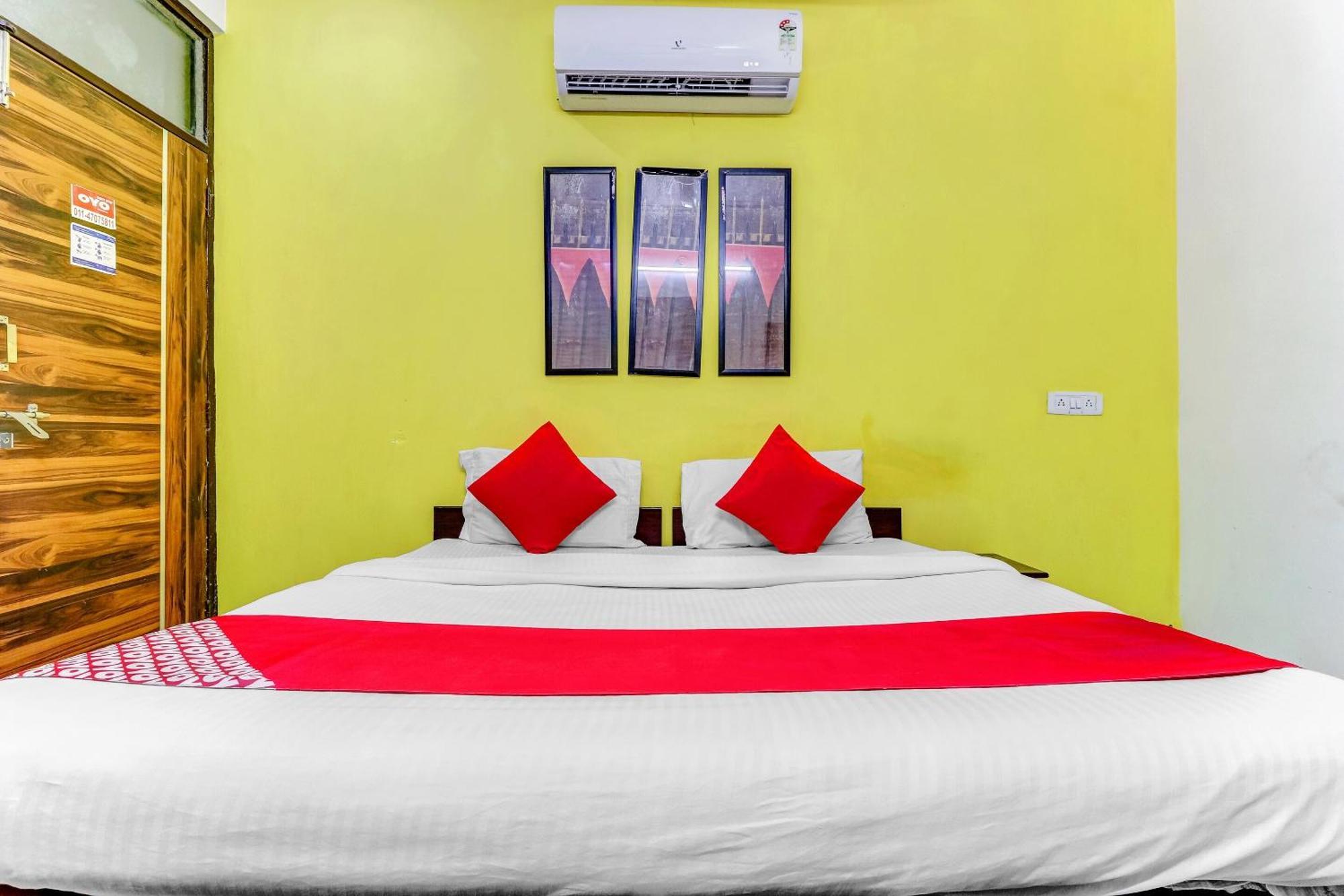 Hotel O Cozy Stay Дели Экстерьер фото